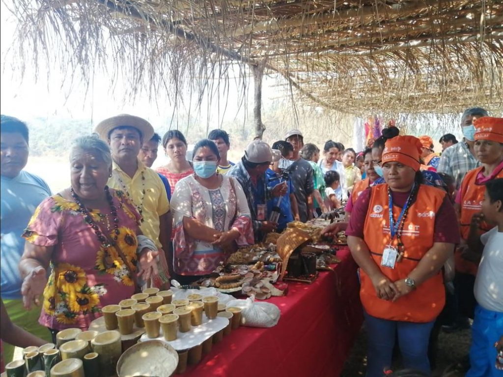 Primera Feria de productos transformados y fortalecimiento de la cultura Tacana, Monte Sinaí
